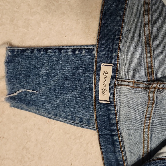 Madewell 9" High Rise Skinny Jeans 26T Distressed Hem - Picture 2 of 11